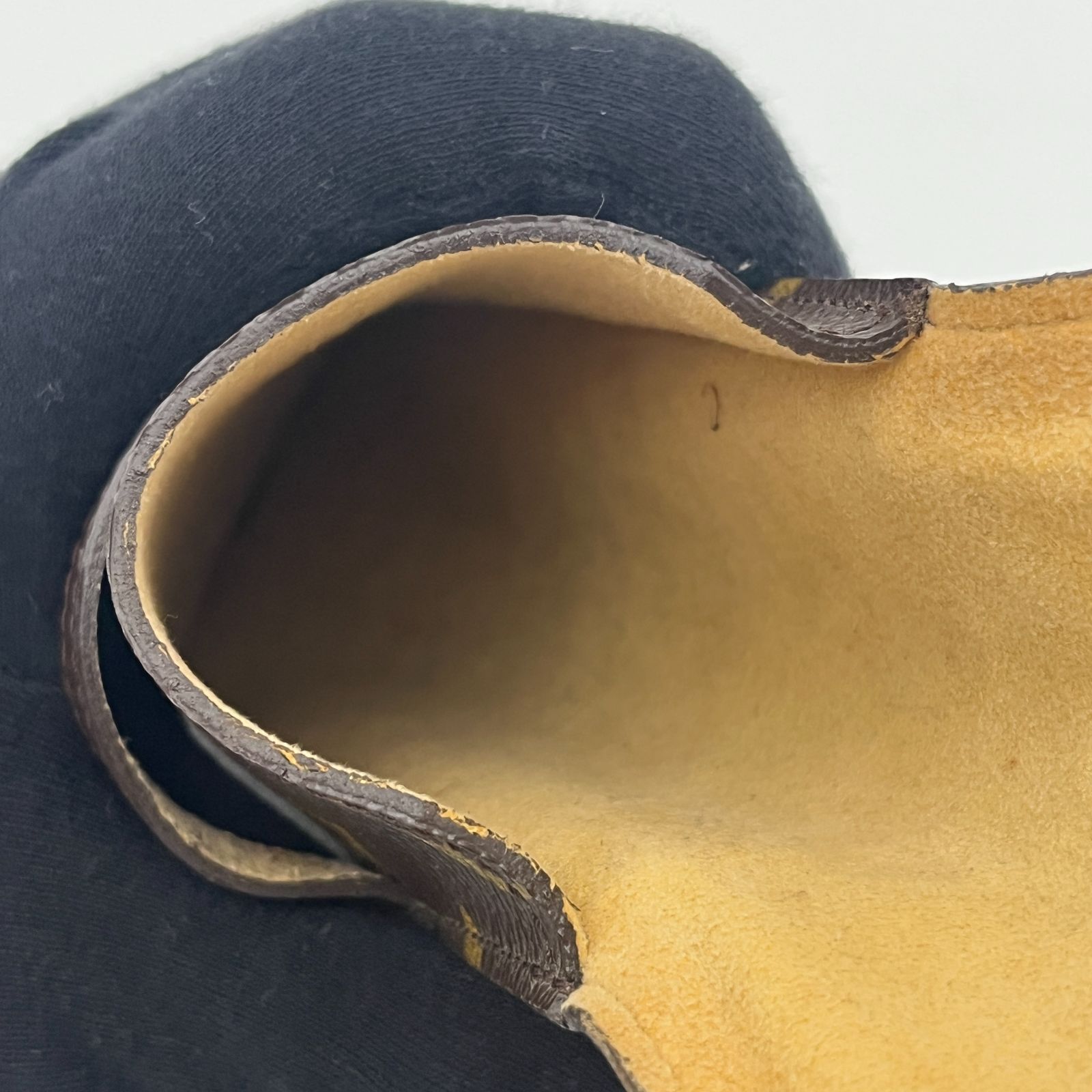 エテュイリュネット ラバ