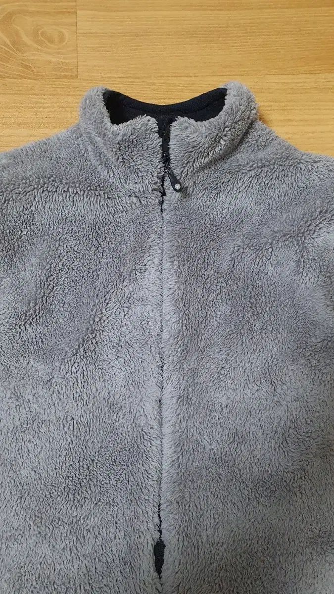 MONTURA モンチュラ スノウ ファー ベスト s