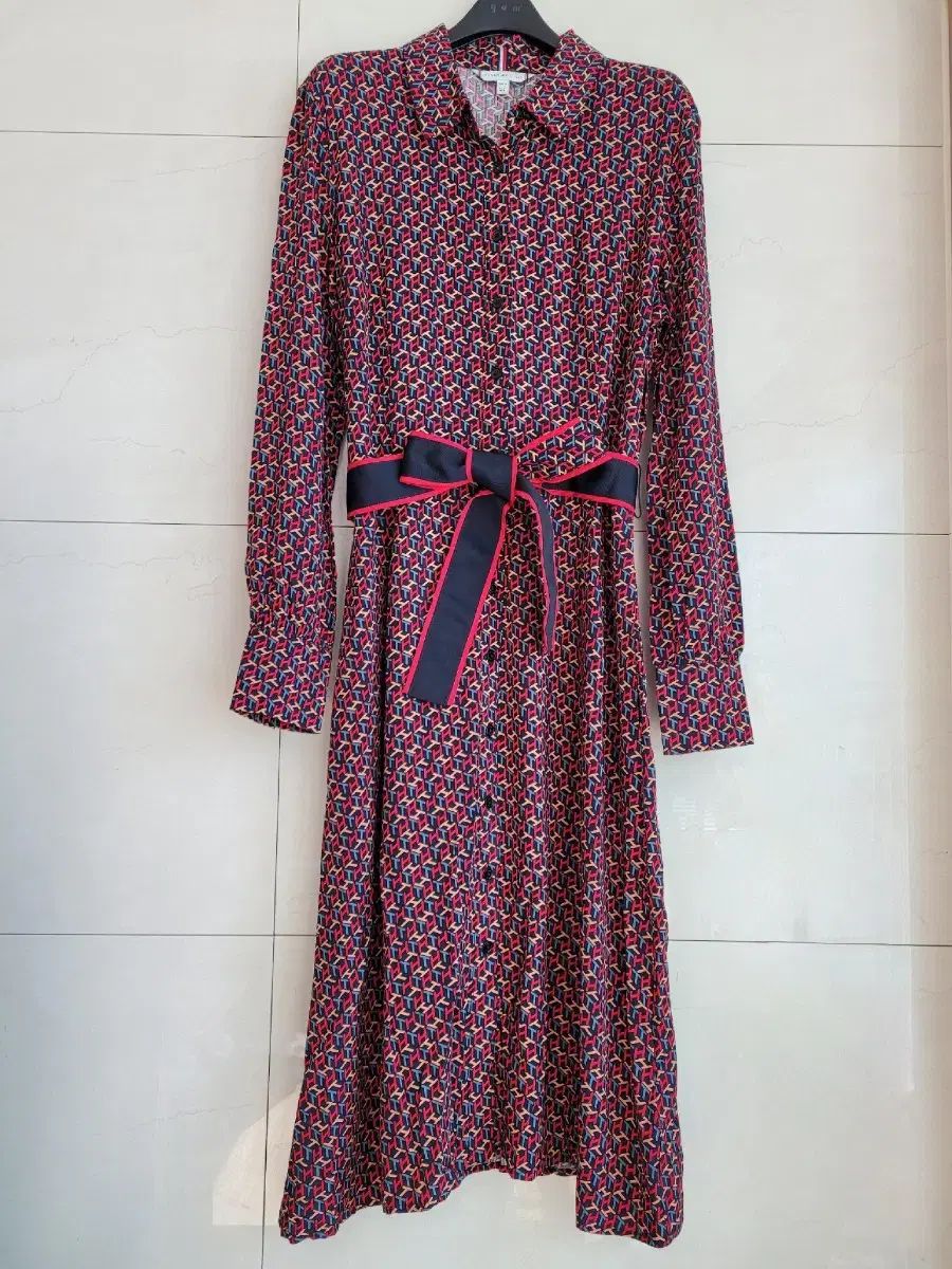 トミーヒルフィガー