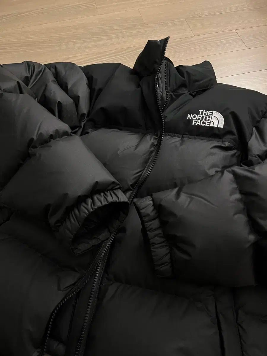 ブラック ダウン