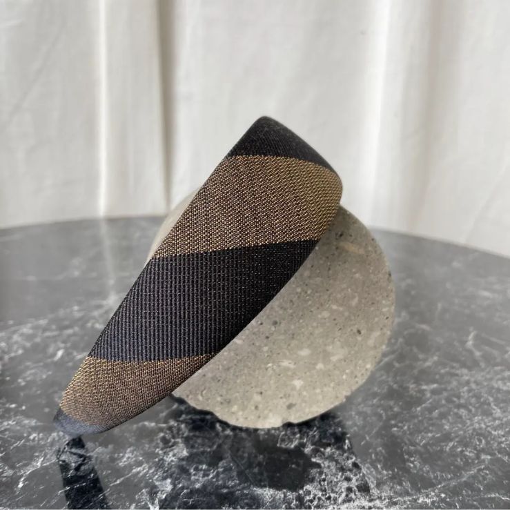 FENDI フェンディ カチューシャ ペカン 太め ヴィンテージ ヘア