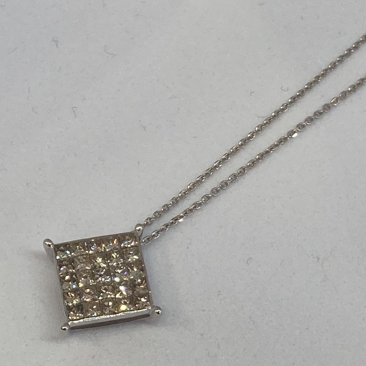 K18WGダイヤペンダントネックレス 1.0ct