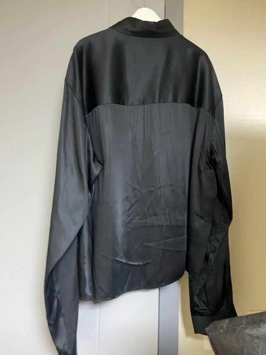 HALEINE９ アレンヌ クロップド シャツ ブラック ２サイズ