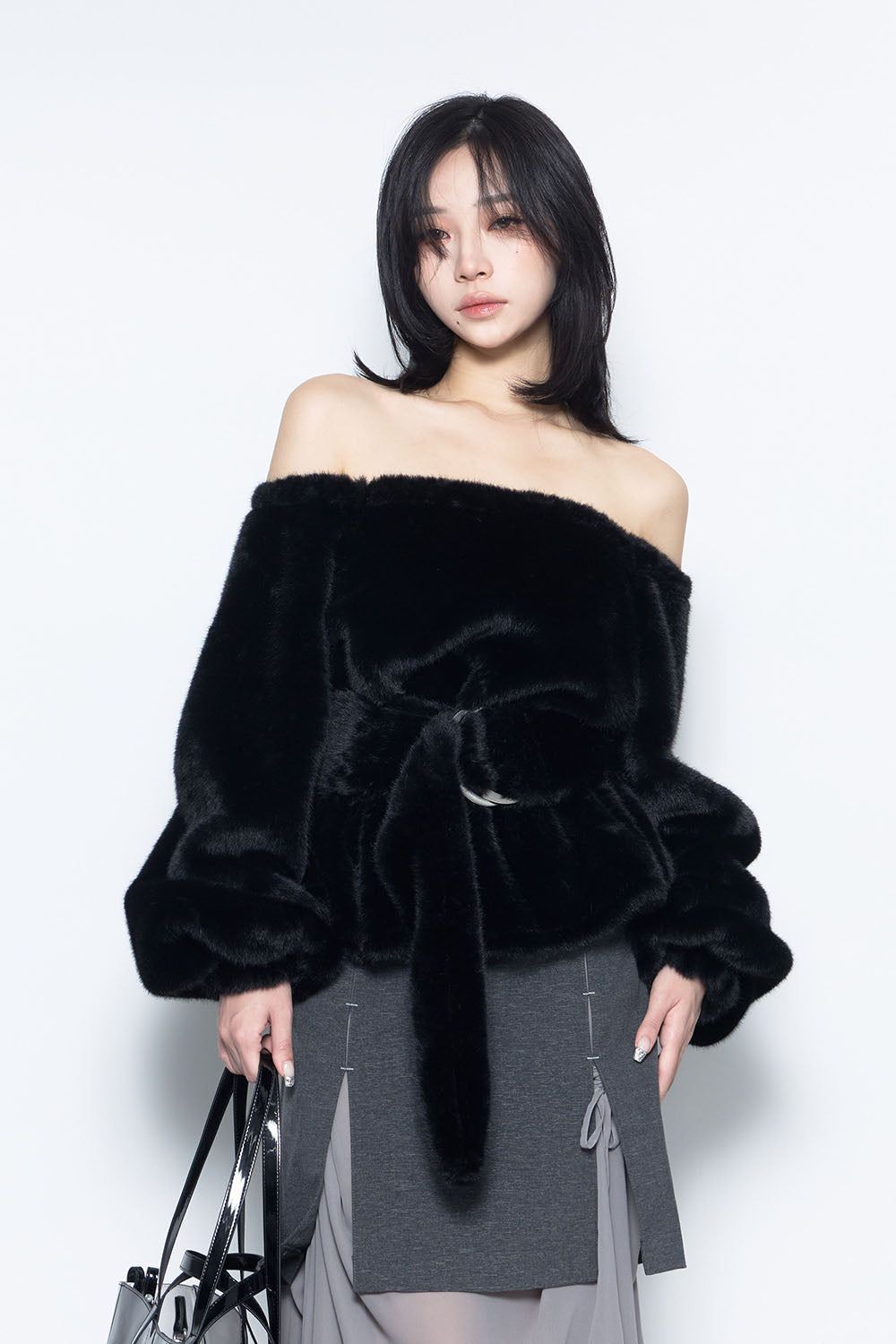 ショップ S off shoulder faux-fur tops S off shoulder faux-fur tops