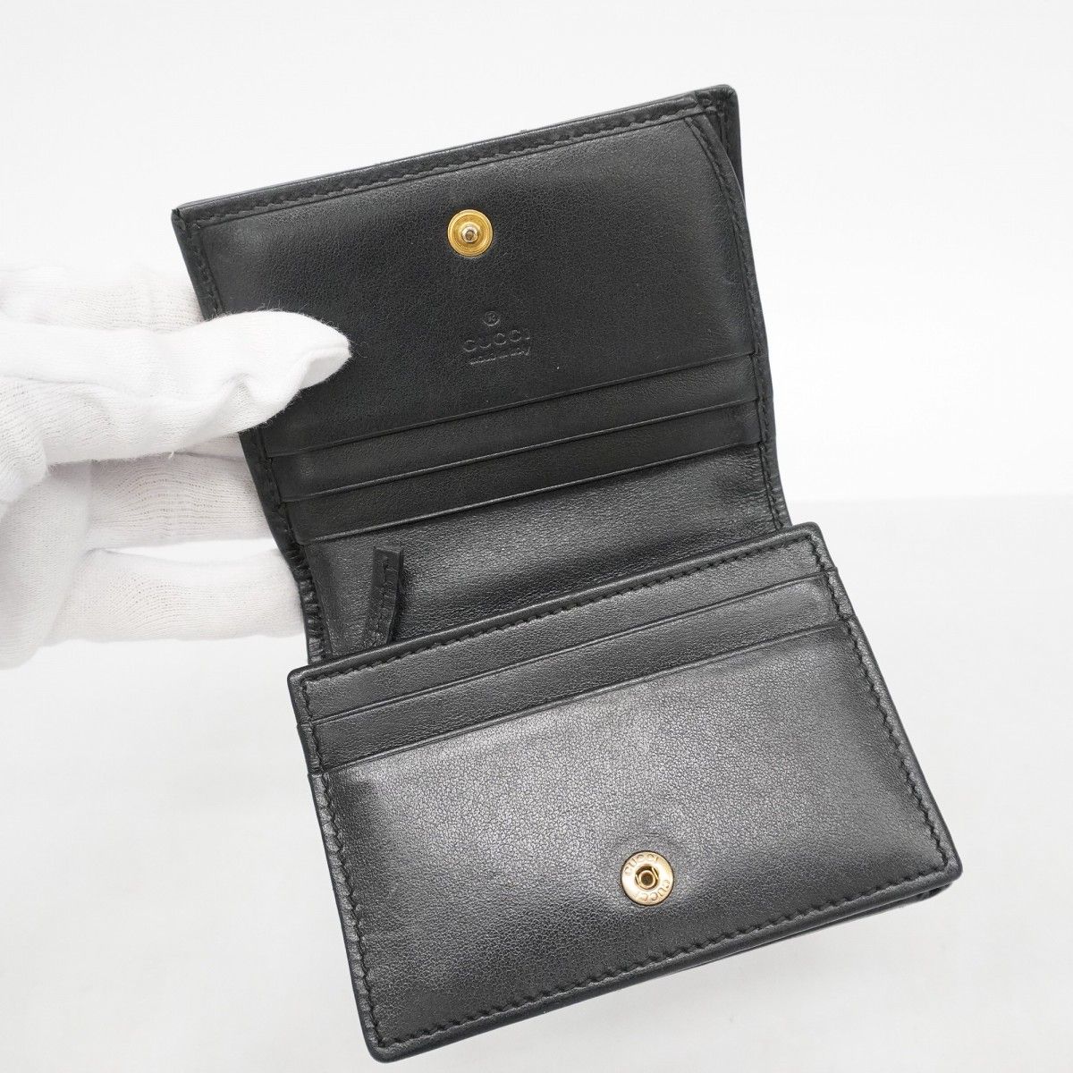 レザー ブラック