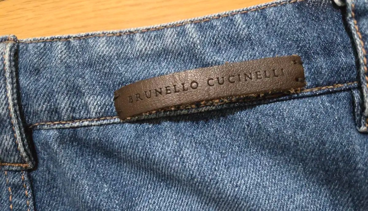 ロールアップ デニムジーン