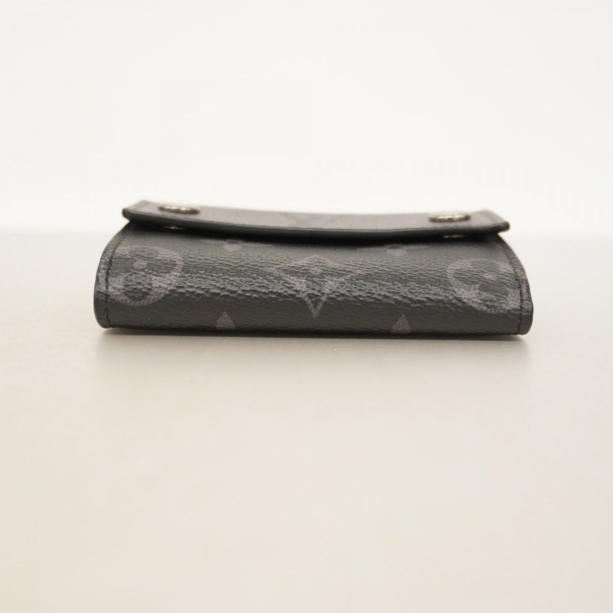 5 ob 0189 ルイヴィトン 三つ折り財布 モノグラム エクリプス バイカラー ディスカバリーコンパクトウォレット M 45417 ブラック グレー メンズ