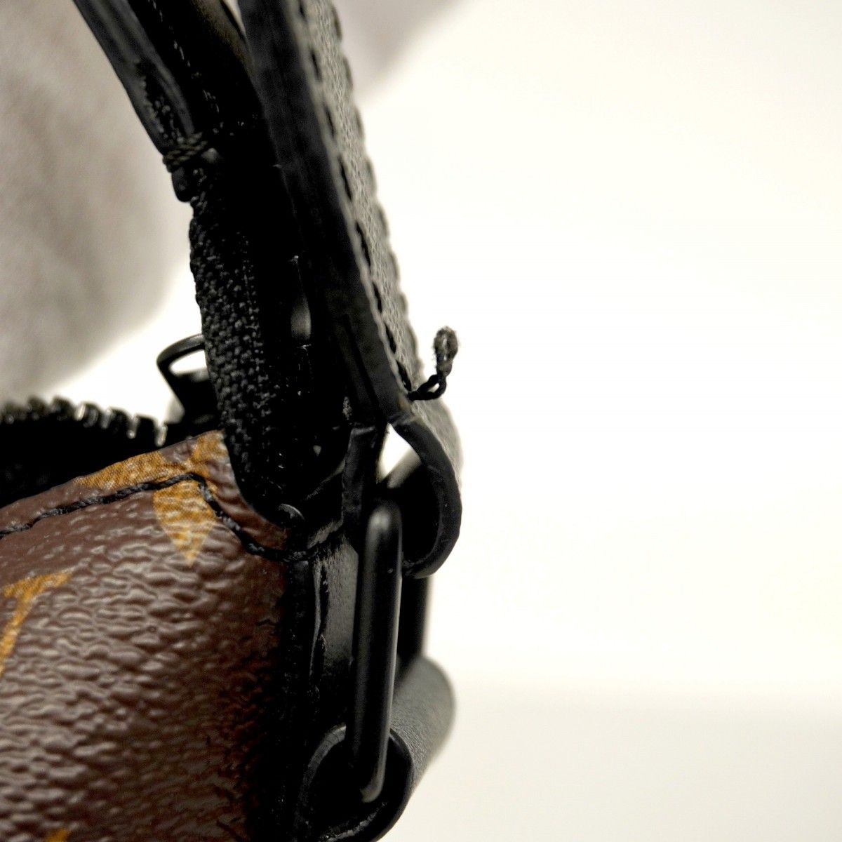 5 ob 0010-h ルイヴィトン ショルダーバッグ モノグラム エクリプス LVラバー クルーザーメッセンジャー M 57966 ブラウン メンズ ショルダーバッグ ショルダーバッグ バッグ