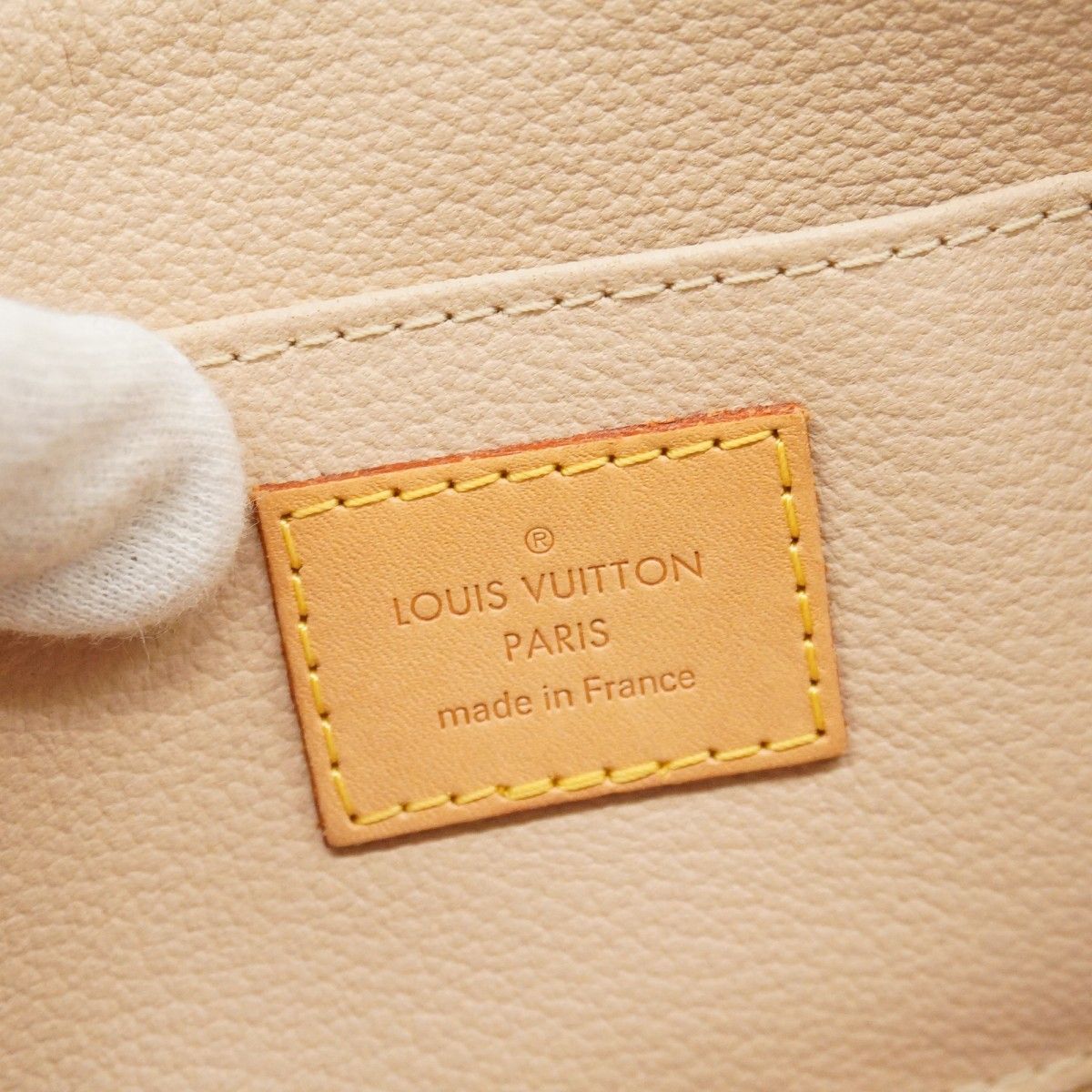 ポーチ モノグラム