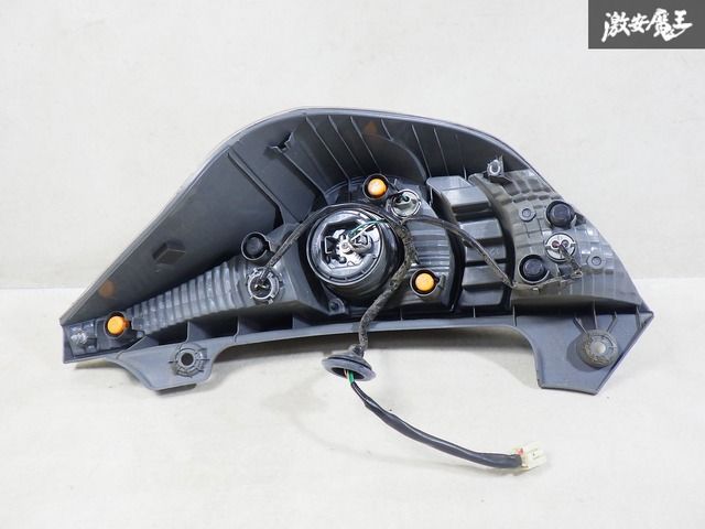 トヨタ アクア AQUA 中期 純正テール左右セット トヨタ AQUA アクア