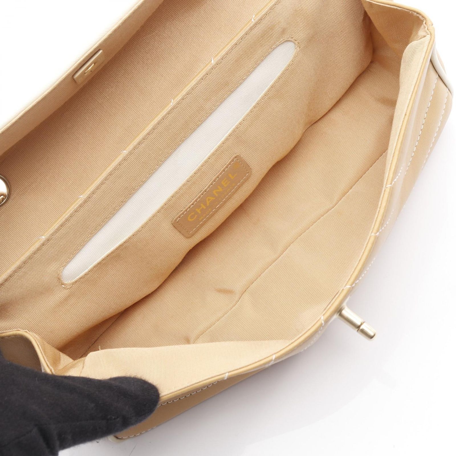 シャネル ウェーブステッチ