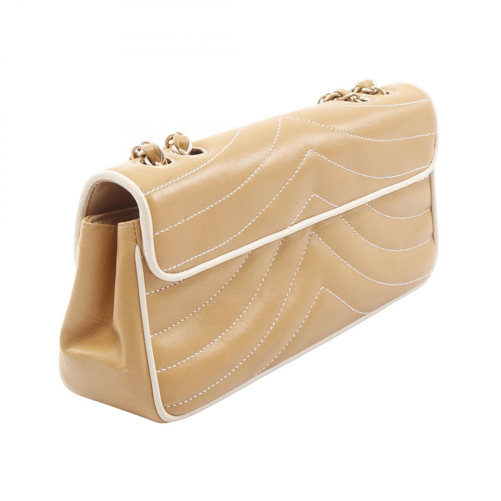 CHANEL シャネル ウェーブステッチ ココマーク ショルダーバッグ