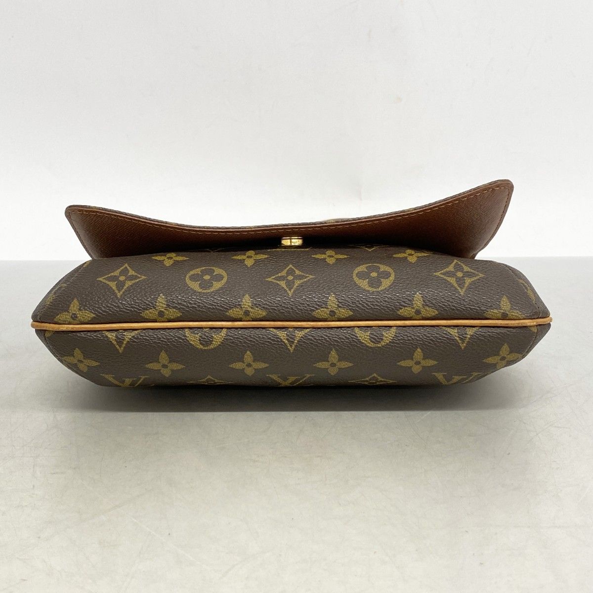 ブラウン レディース