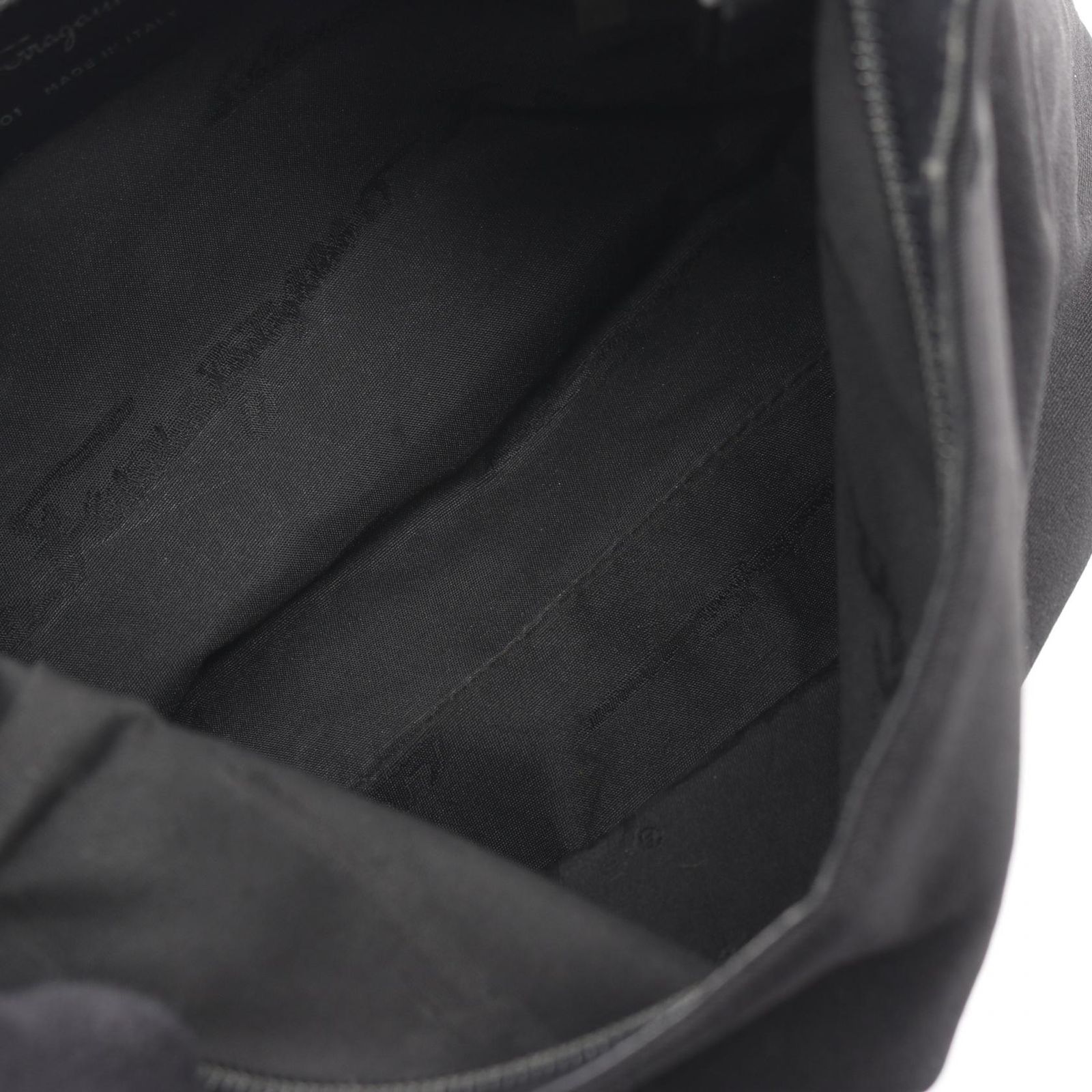 ヴァラ ショルダーバッグ