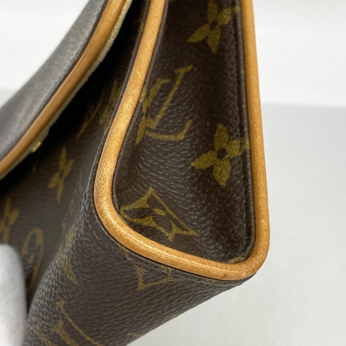 ブラウン レディース