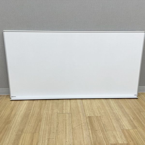 壁掛ホワイトボード ニチガク 暗線入り W1800 マットシルバー