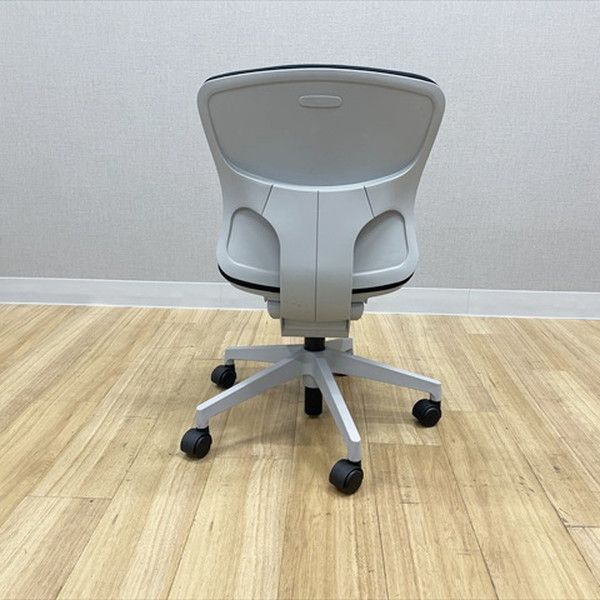  イナバ バルチェ オフィスチェア 肘無ブラック ランチ用椅子 オフィスチェア ワークチェア 椅子 チェア