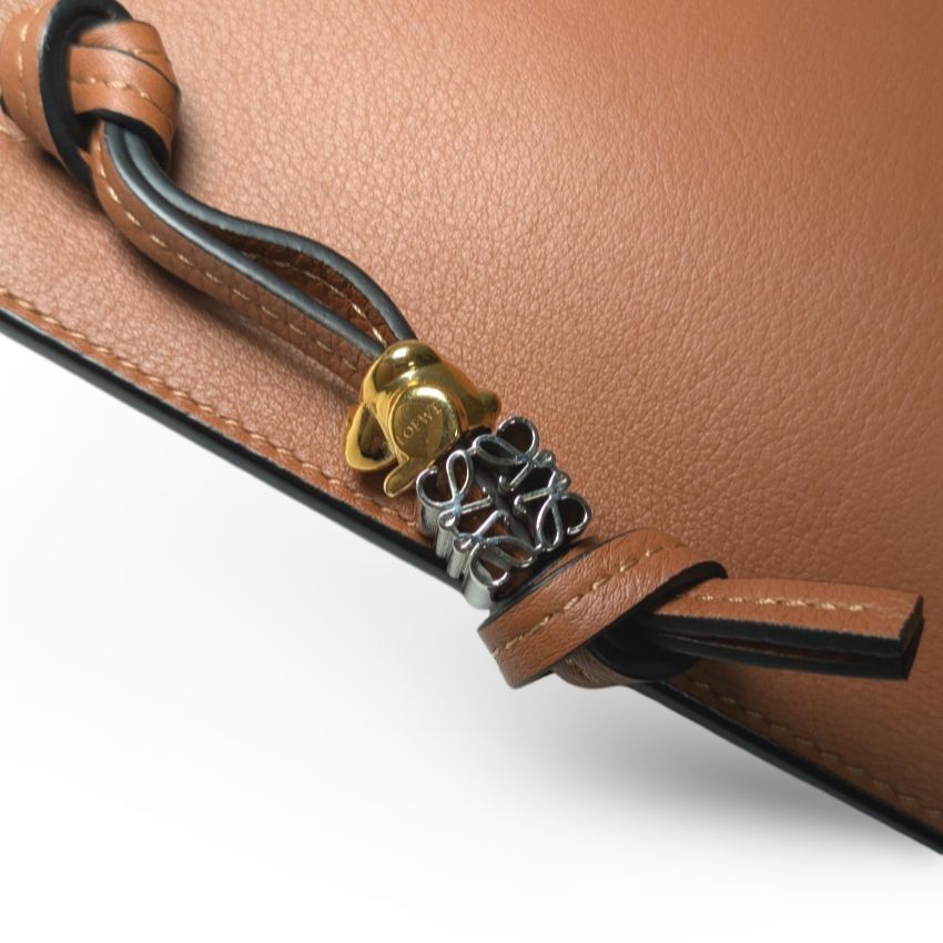 ショルダーバッグ ブラウン