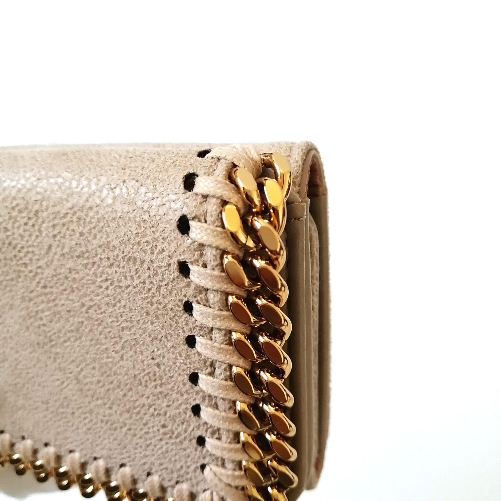 三つ折り財布 ベージュ