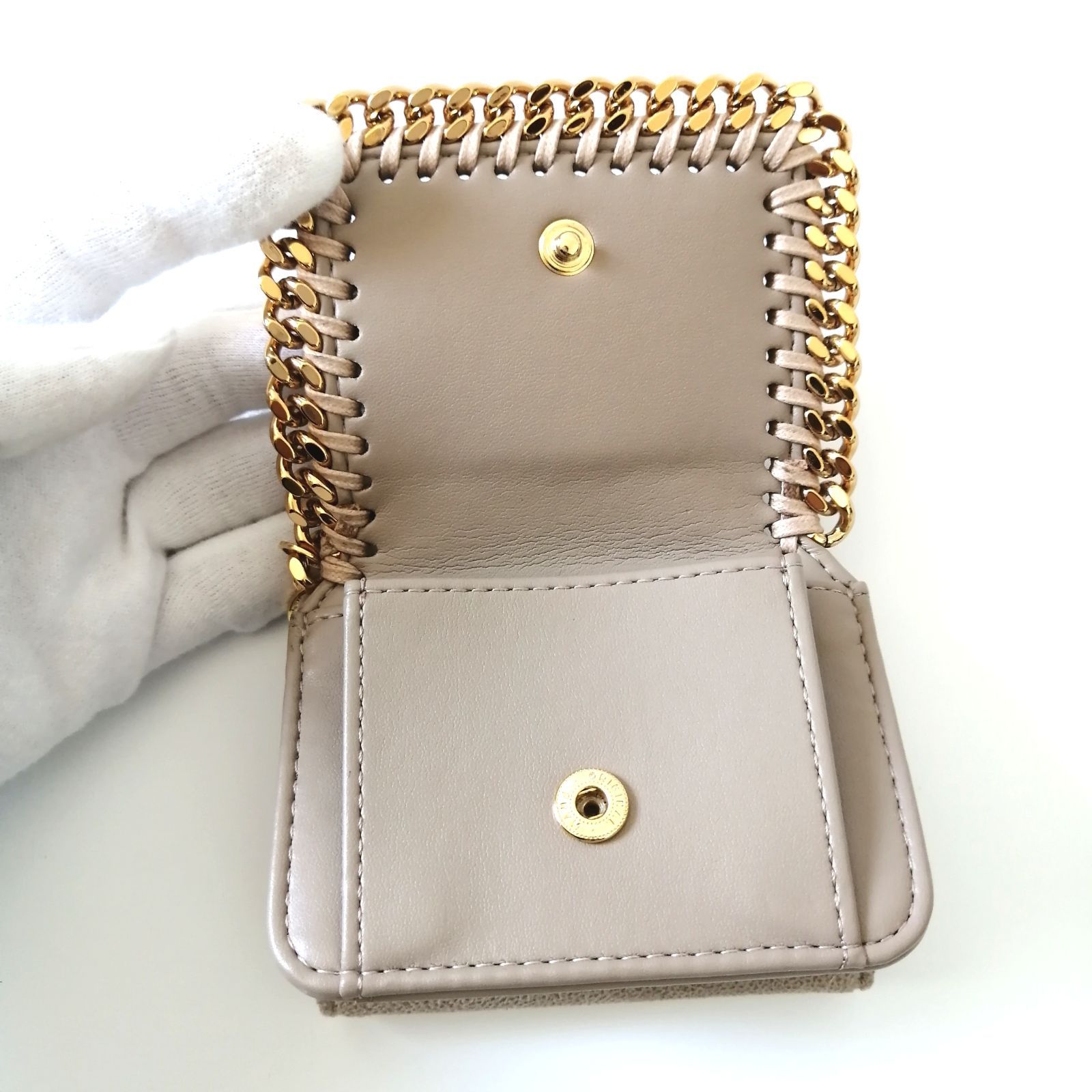 トリフォールド