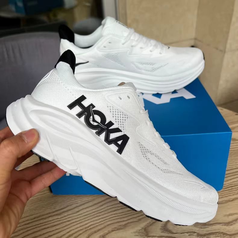 期間 ホカオネオネ HOKA ONE CLIFTON 10 ホカ エム クリフトン 軽量 ロートップ アウトドア トレイル ランニングシューズ ホワイト ブラック スニーカー JP 28