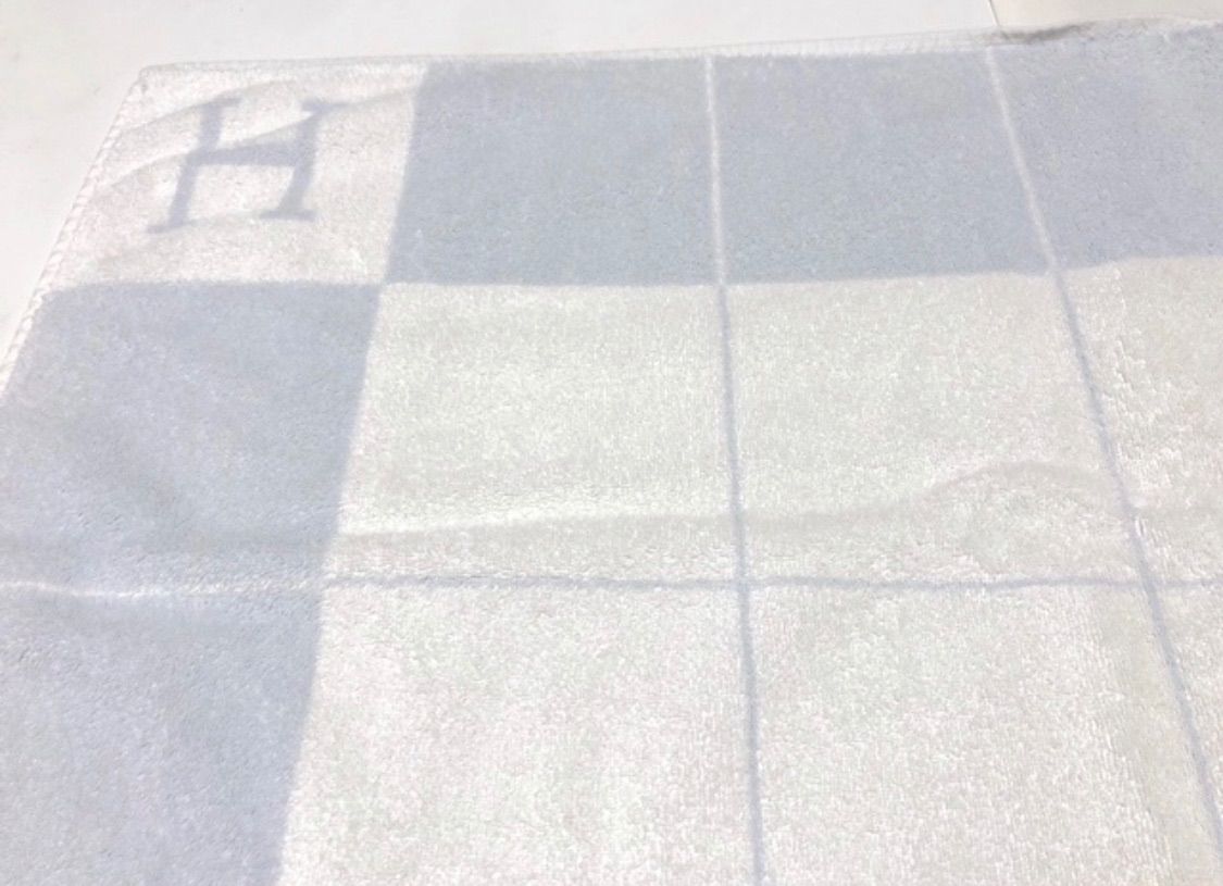 参考価格￥40 700 仏製 エルメス バスラップ アヴァロン Hロゴ おくるみ ベビータオル バスタオル コットン100％ ブルー 2A48 WWW_OPDRERGINERDOGAN_COM