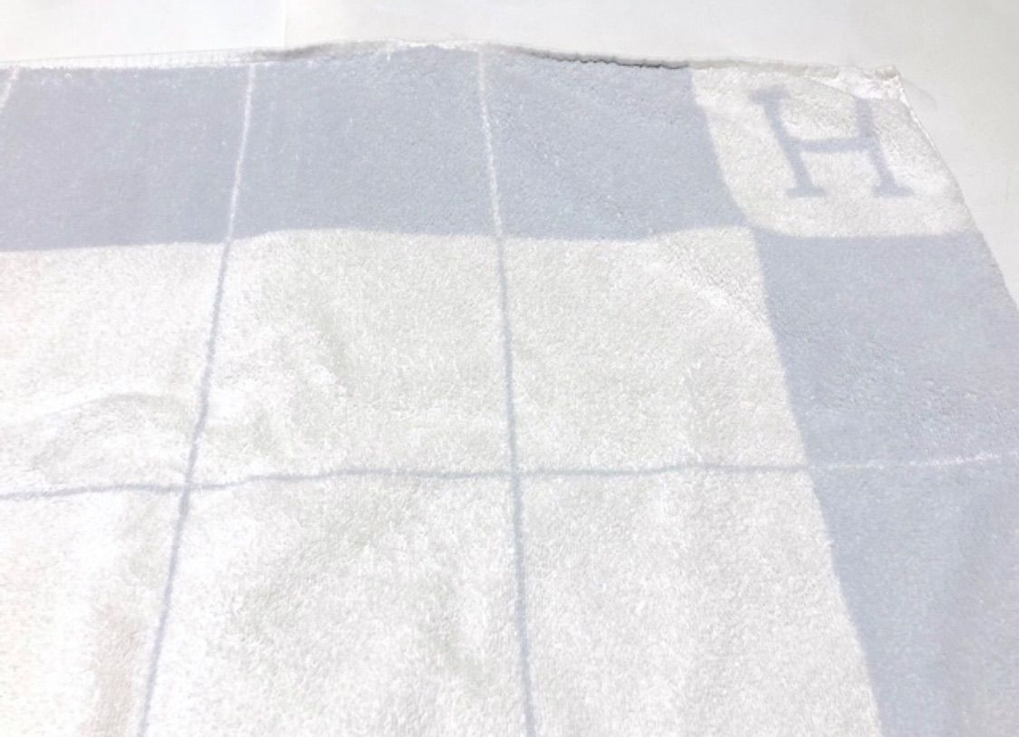 アヴァロン Hロゴ