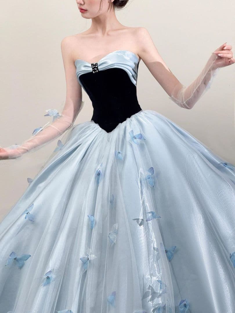 ️幻想的な輝きと気品を纏う