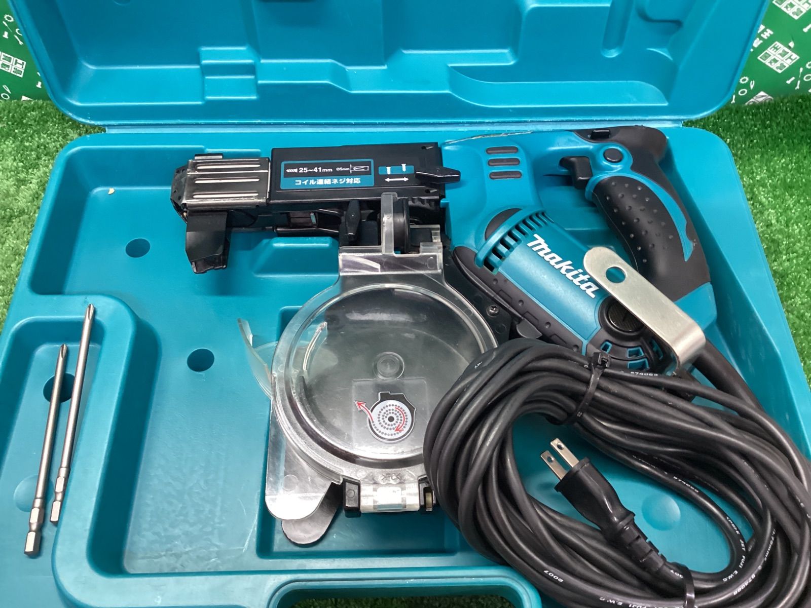 makita マキタ 41ｍｍ 100vオートパックスクリュードライバ 正逆転両用 6841R | ITIU250MOPWQ