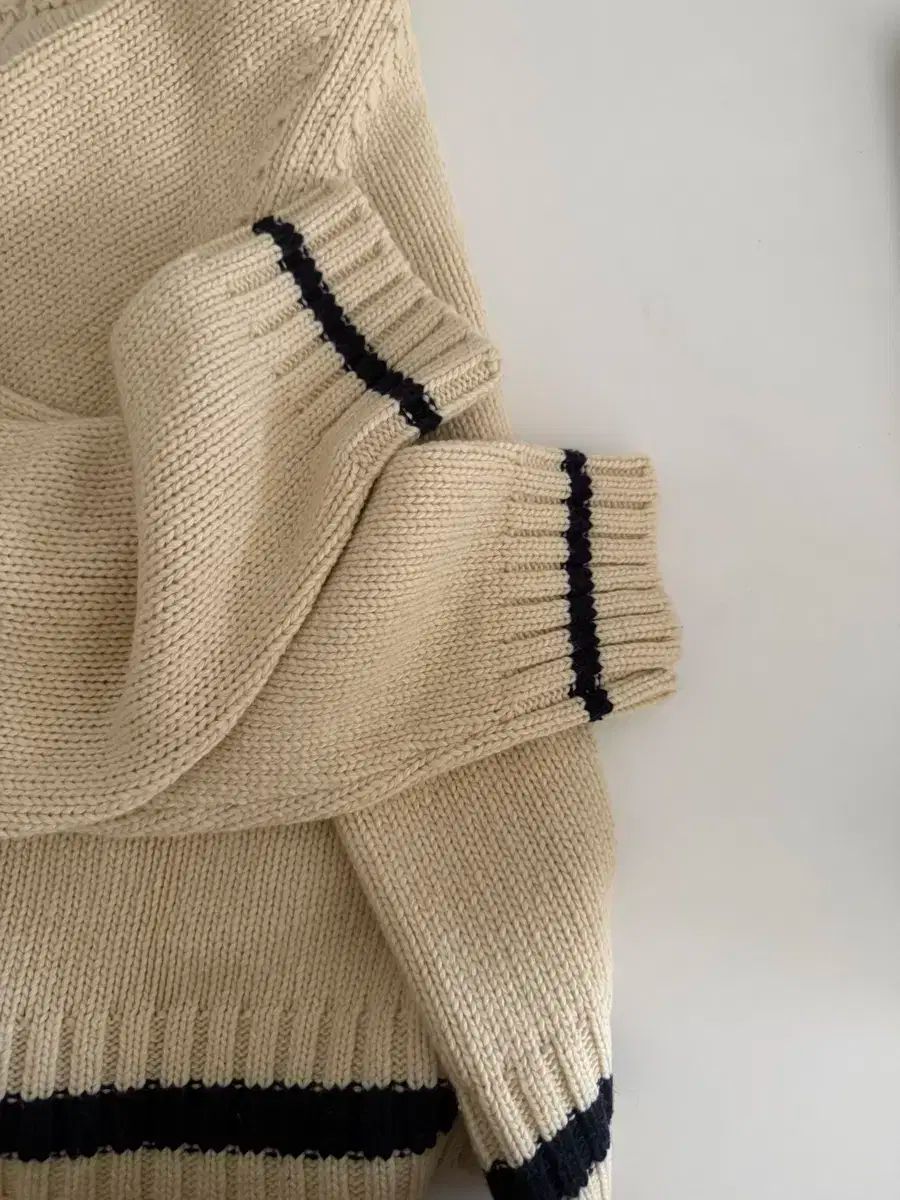  Urbanic 30 ハリー タートルネック ニット 長袖 ニット セーター