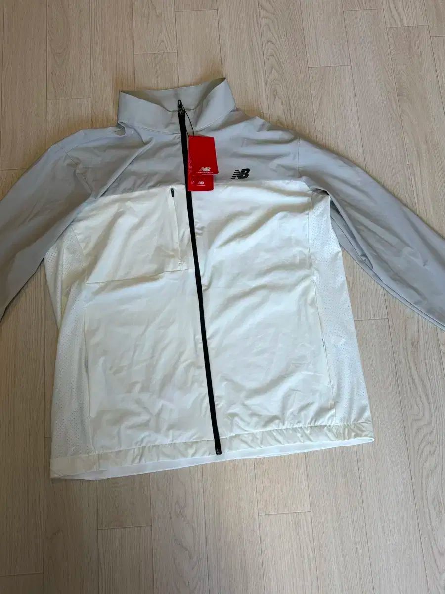 ニューバランス ウィンドブレーカー ジャケット 黒 トレーナー ズボン