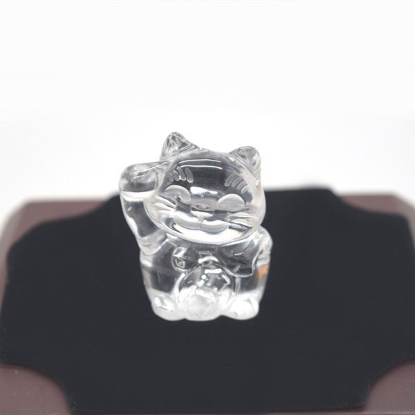 ネコ 招き猫の置物 水晶 天然石製 パワーストーン 4cm