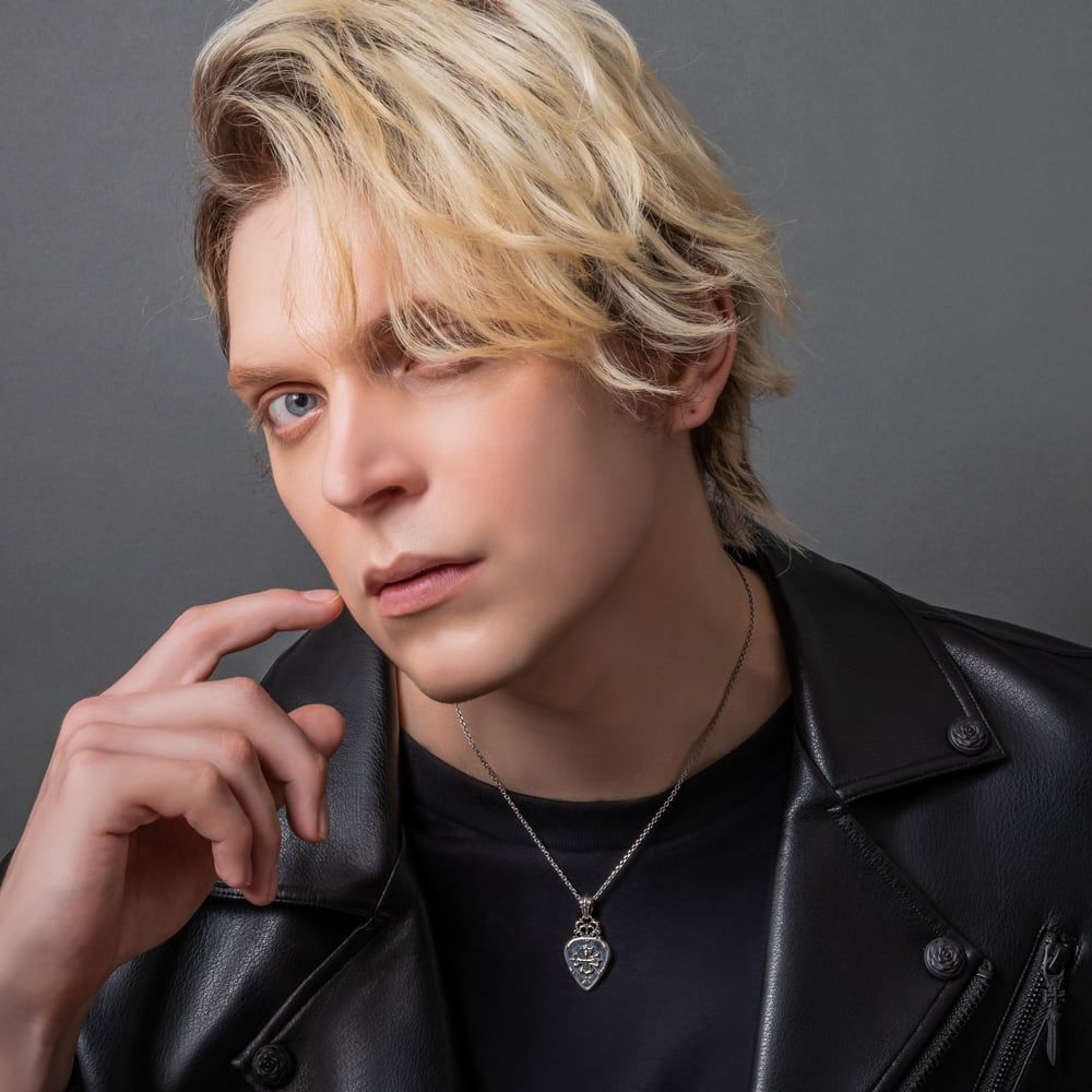 キングスギターピックペンダント