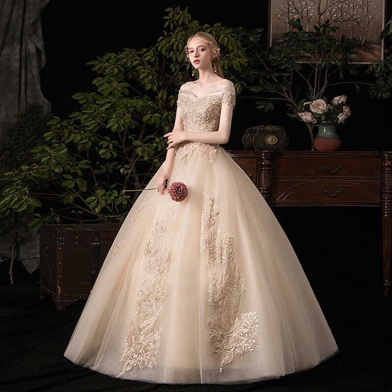 ️シャンパンゴールドに咲く花刺繍が美しいクラシカルプリンセスドレス