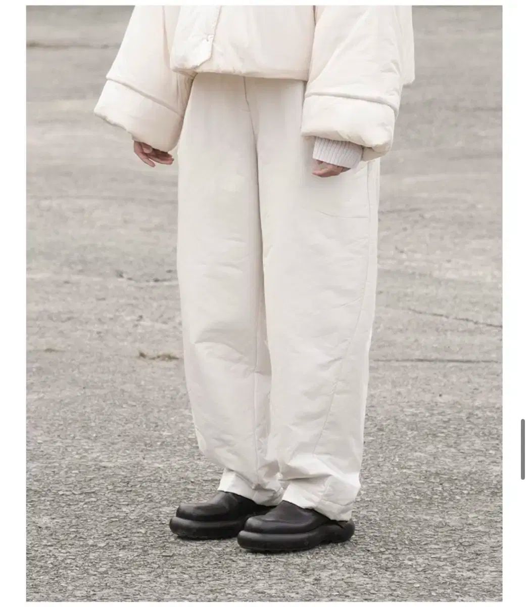 ユノイア eunoia バルーン パディング パンツ クリーム M