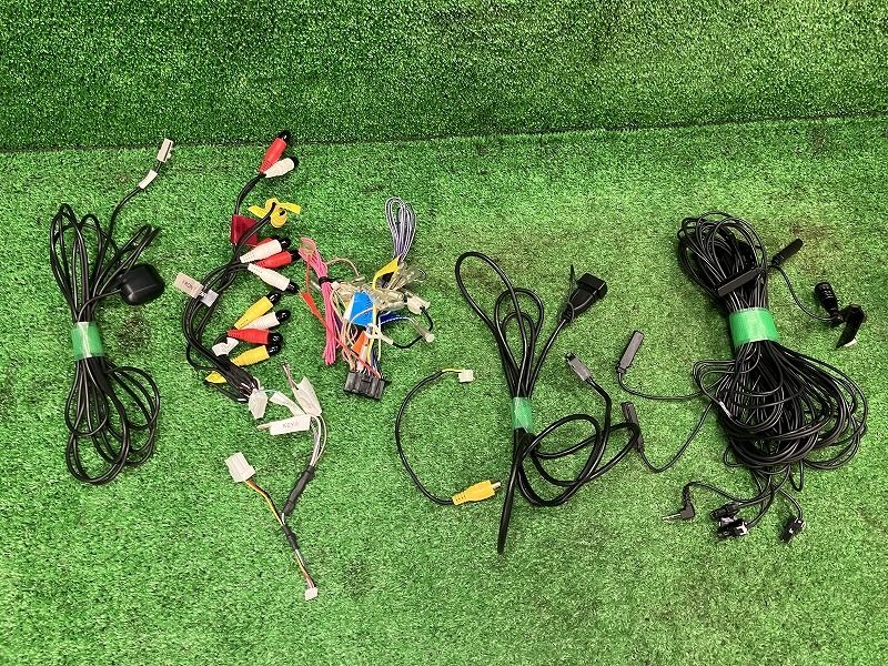 カーナビゲーション フルセグ BLUETOOTH マイク付 地図年式2021年 ケンウッド MDV-M809HDW