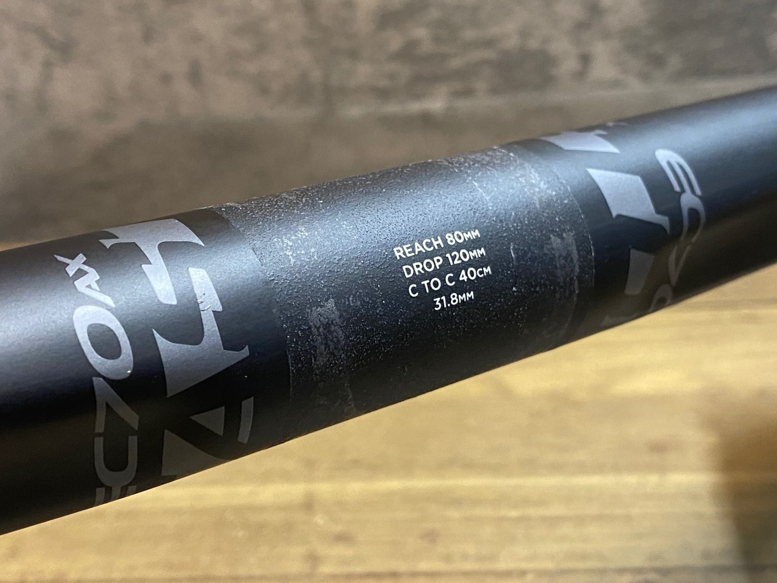 JN748 イーストン