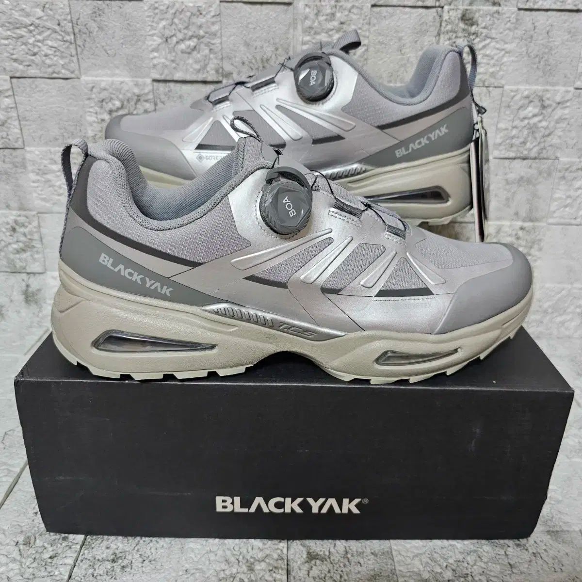 280お勧め BLACK YAK ブラックヤク GORE-TEX ゴアテックス BoA ボア SYSTEM システム トレッキングシューズ