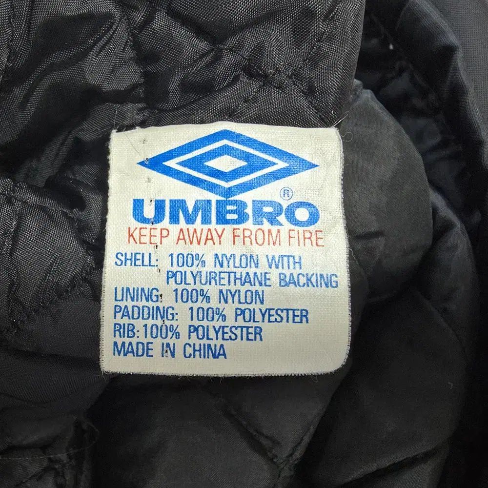 アンブロ マンチェスター・ユナイテッドFC ヴィンテージ ベンチコート