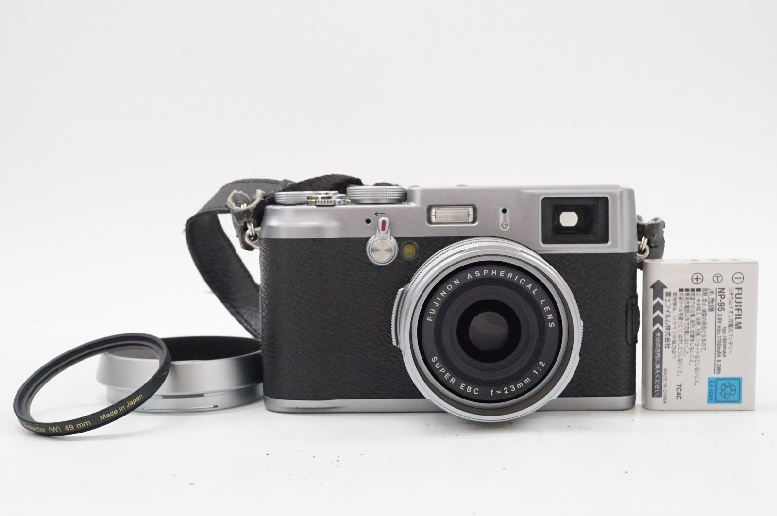 Y199310-1 富士フイルム FUJIFILM FinePix X100 コンパクトデジタルカメラ