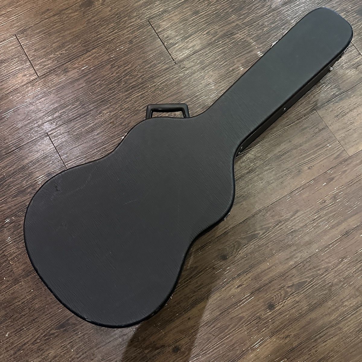 Guitar ハードケース付き
