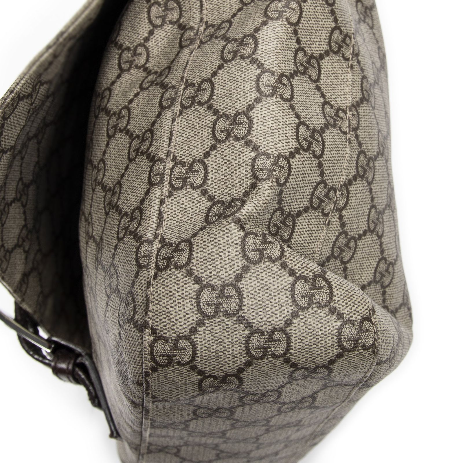 グッチバックルフラップメッセンジャーブラウン|ベージュスプリームPVCキャンバスA