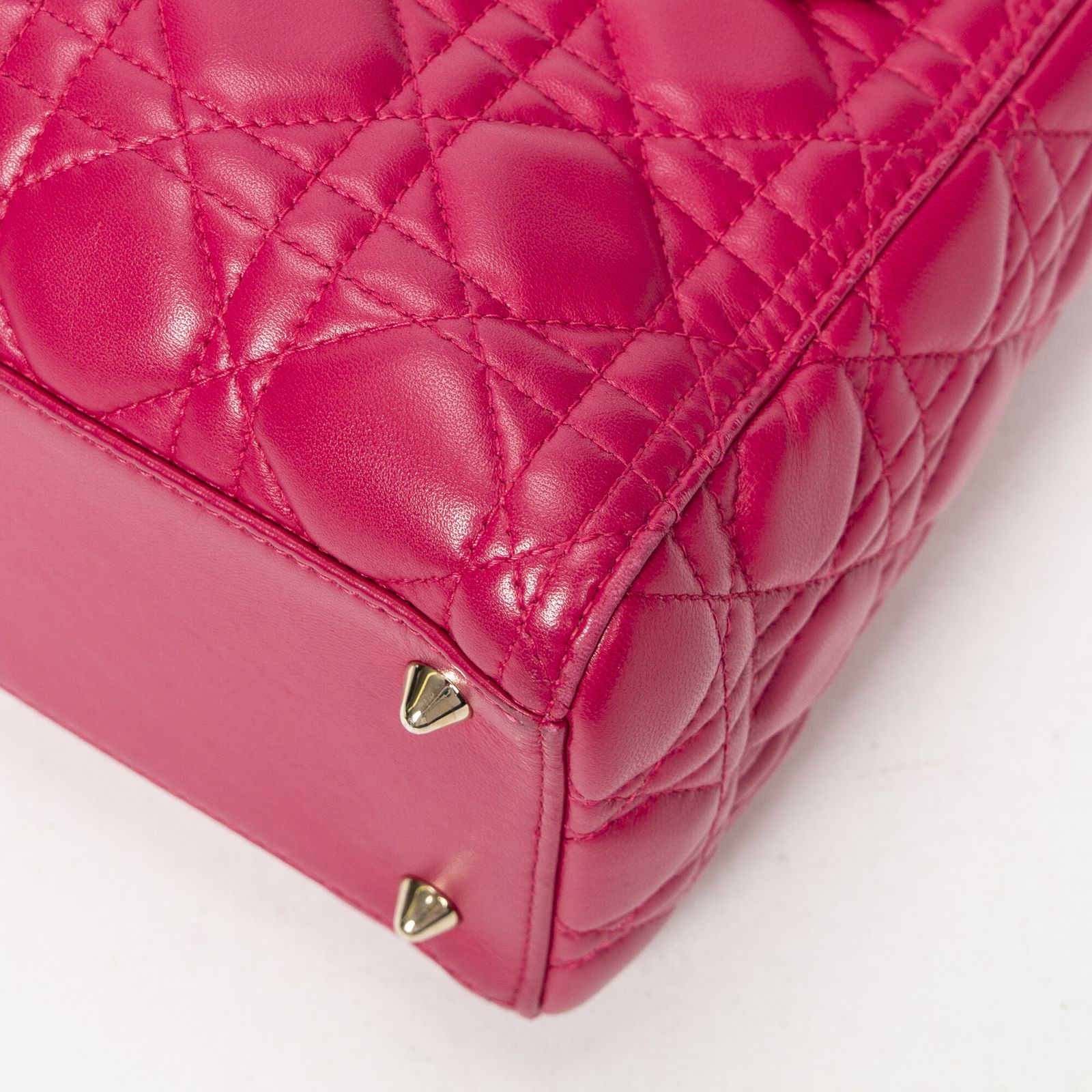 ディオール ジップフューシャカナージラムスキンレザーA