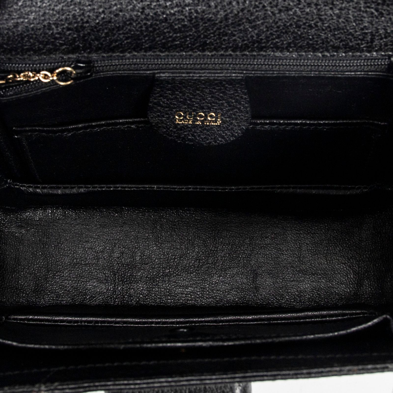 グッチスモールバンブートップハンドルフラップ黒カーフスキンレザーA