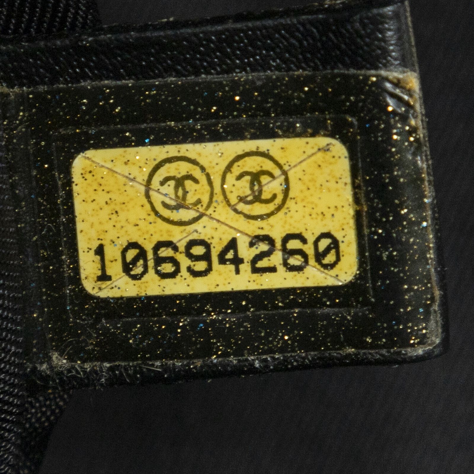 シャネルトラベルラインのオープントート黒トラベルライン