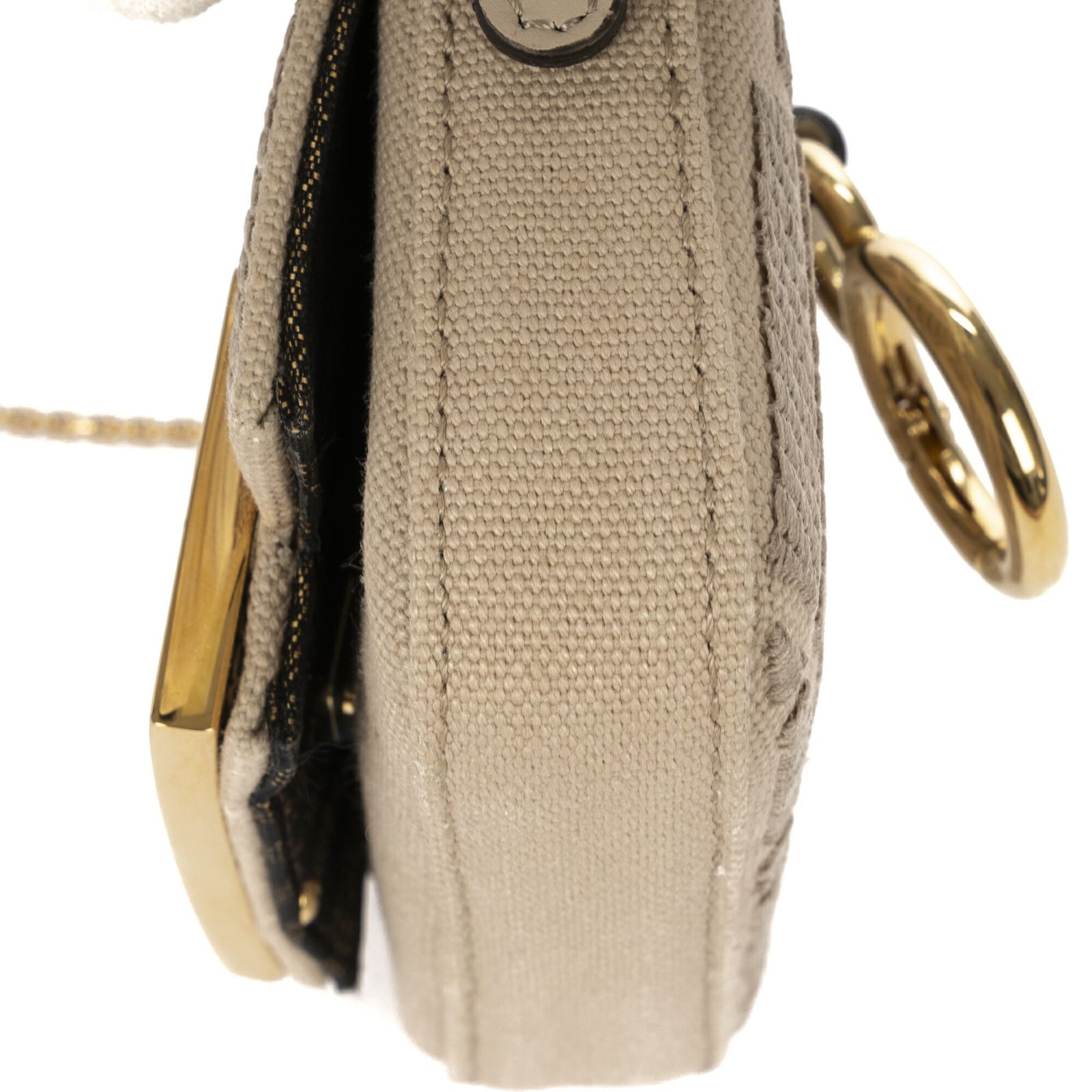 FENDI フェンディナノバゲットチャームベージュズッカエムブロイダーキャンバスN NEXPOTALLINN_EU