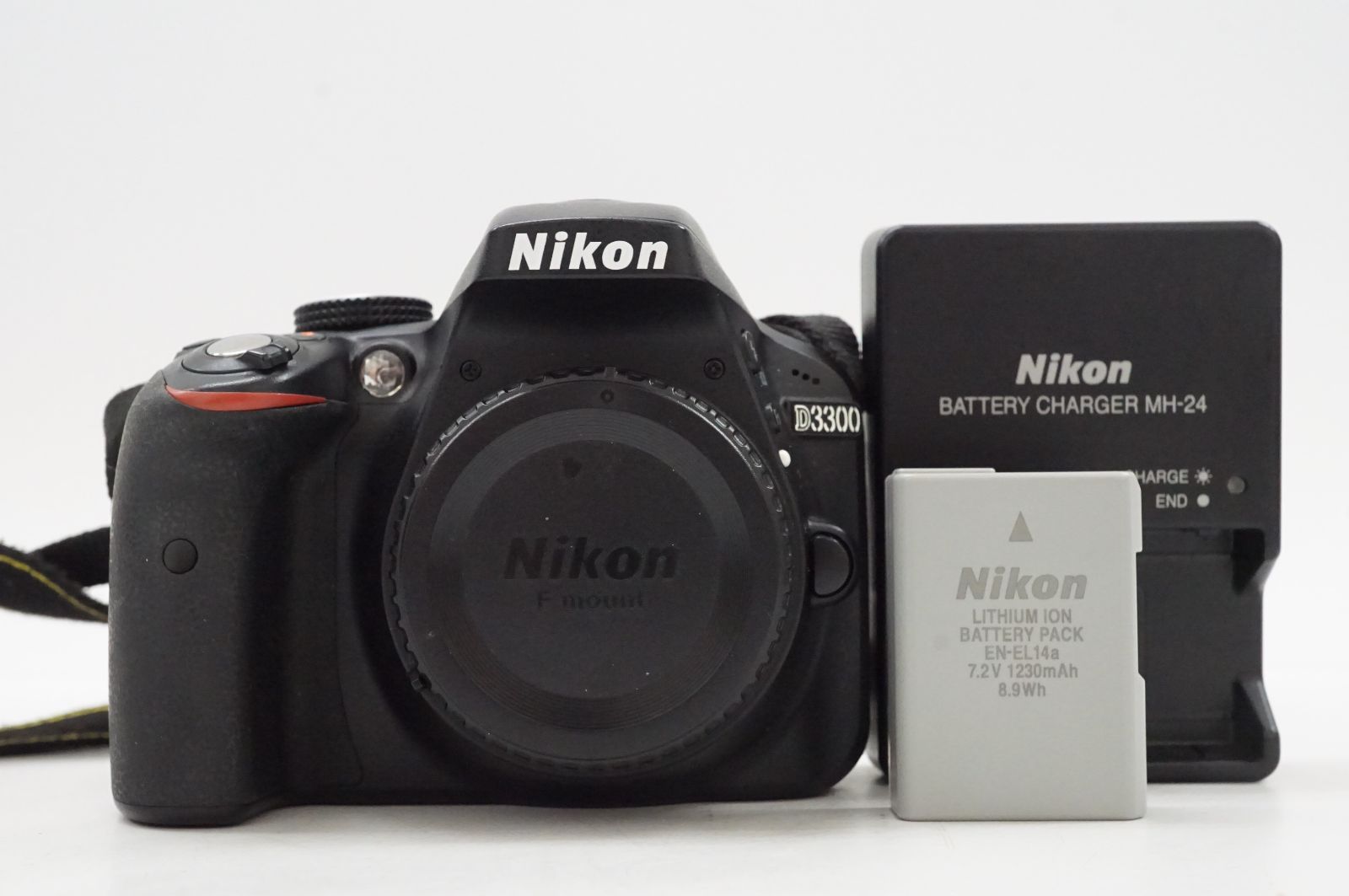 C061628-1 Nikon Ｄ3300 デジタル一眼レフ ボディー シャッター数5800以下