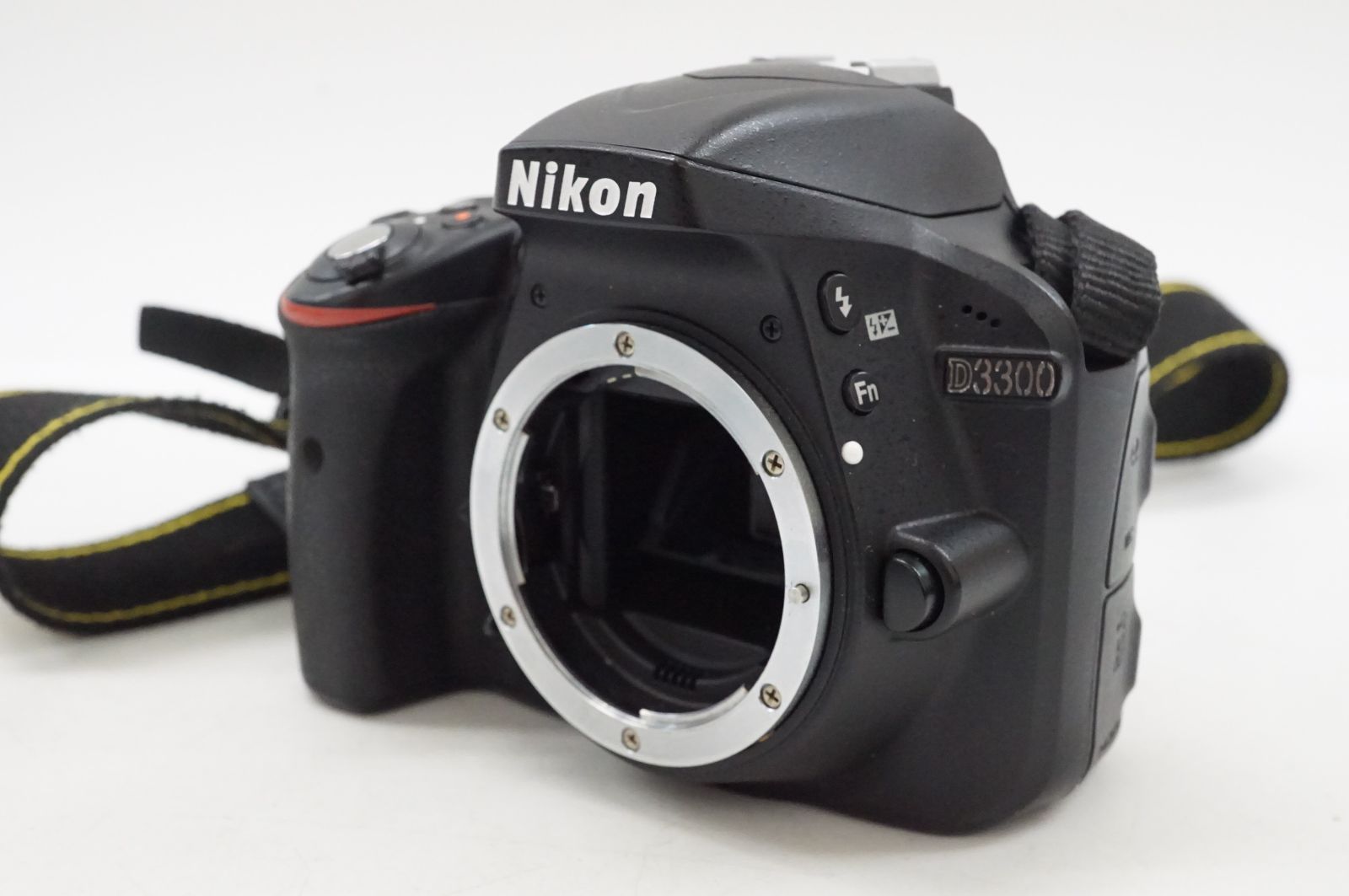 C061628-1 Nikon D3300 デジタル一眼レフ ボディー シャッター数5800以下