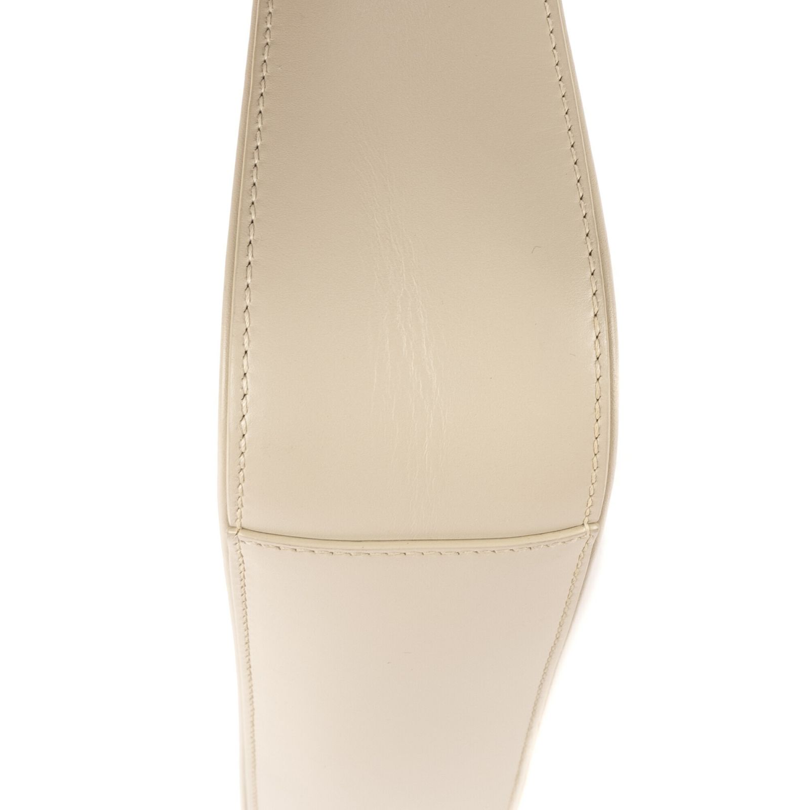 7アイボリーグレースカーフスキンA