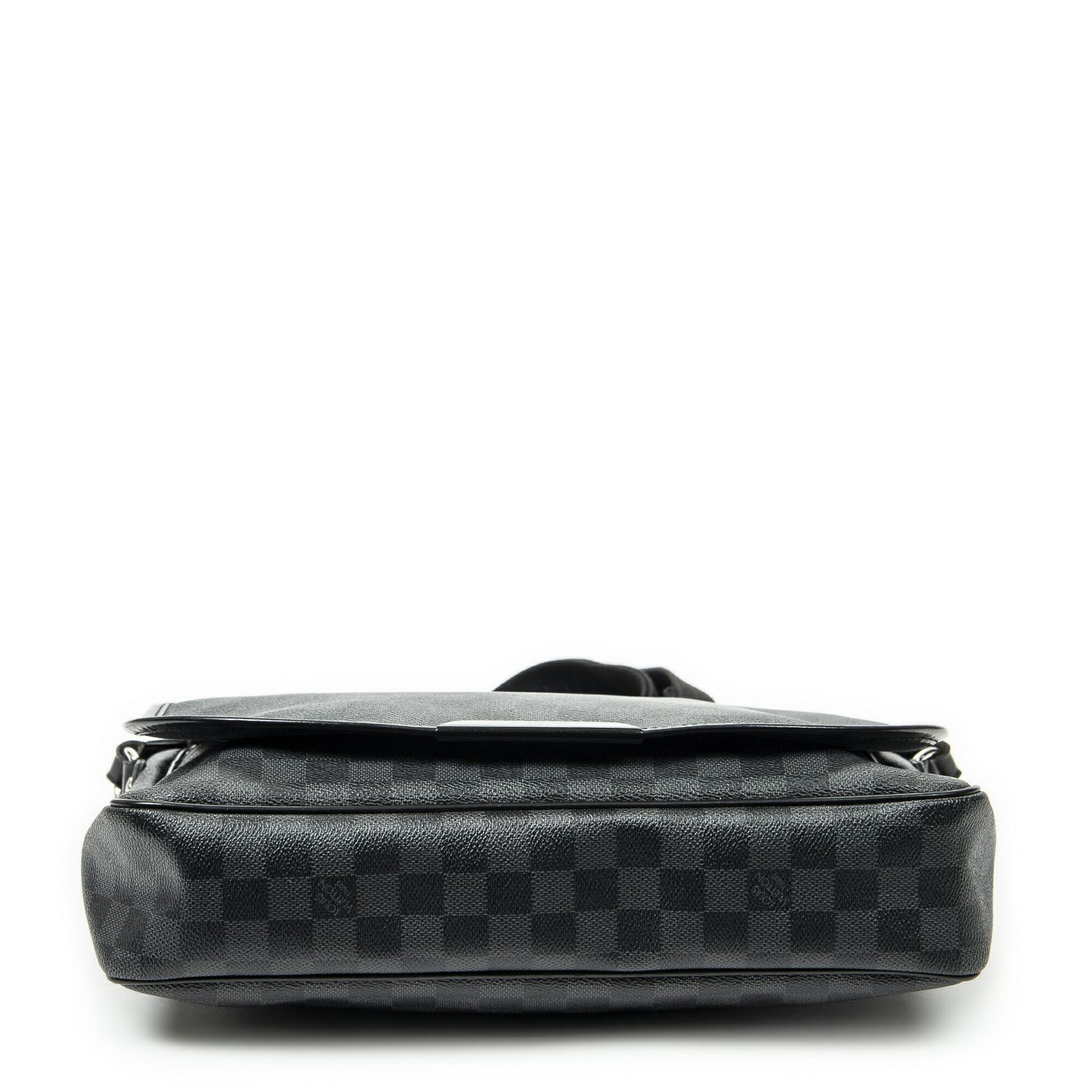 ルイヴィトンダニエルブラック